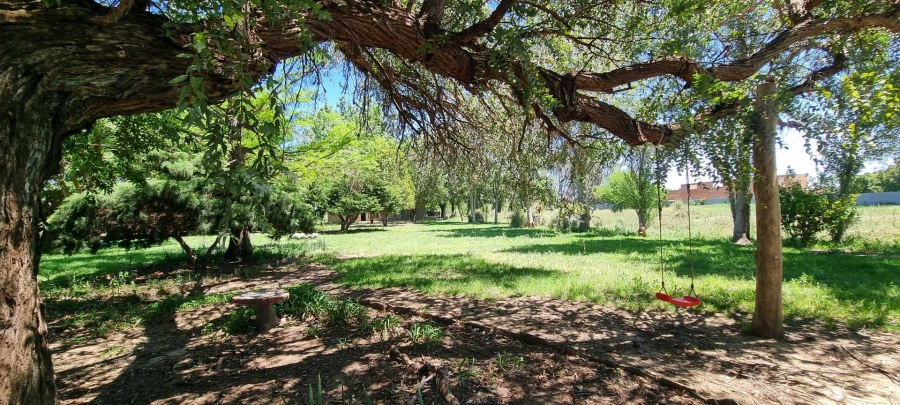5 Bedroom Property for Sale in Roodewal Free State